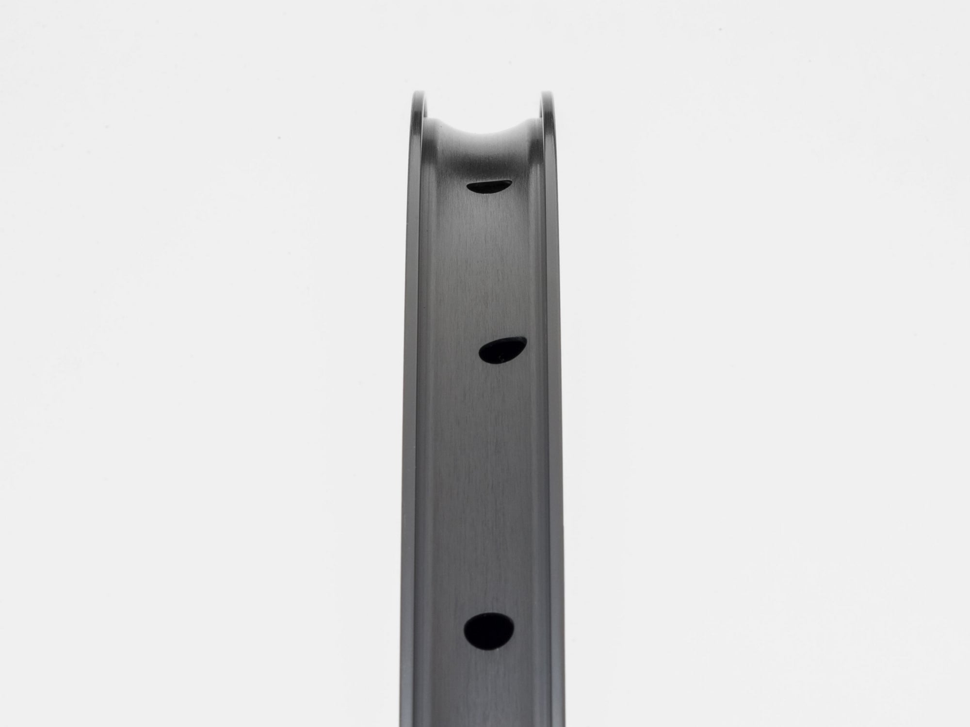 Bontrager Paradigm Comp 25 TLR Disc 